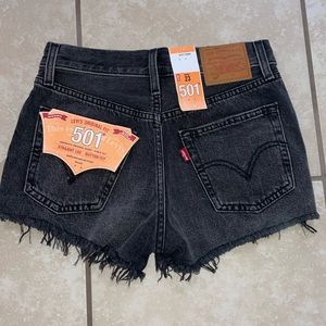 Black 501 Levi’s shorts! Size 23